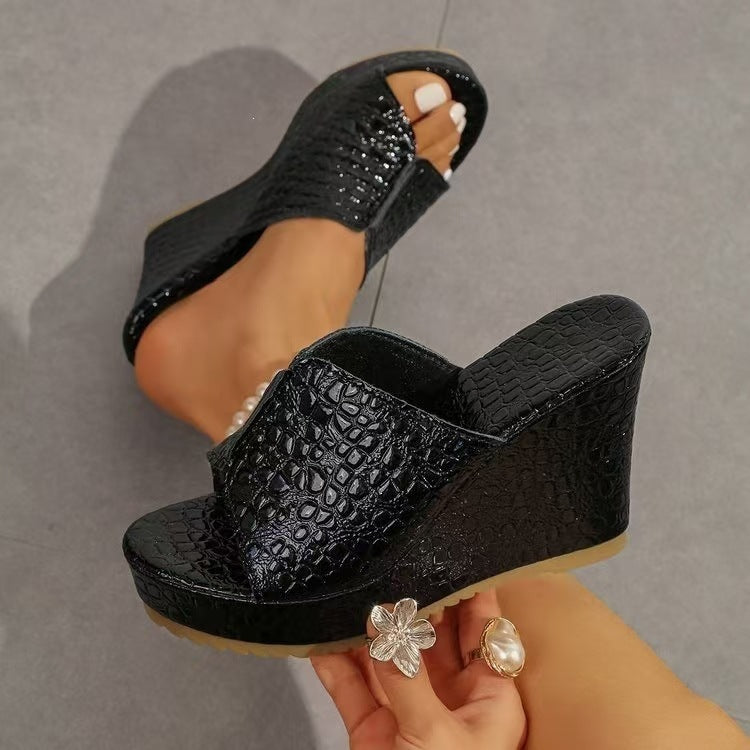 Women's summer fashion wedge heel sandals & slippers - new  styles, versatile platform loafers with open toe
