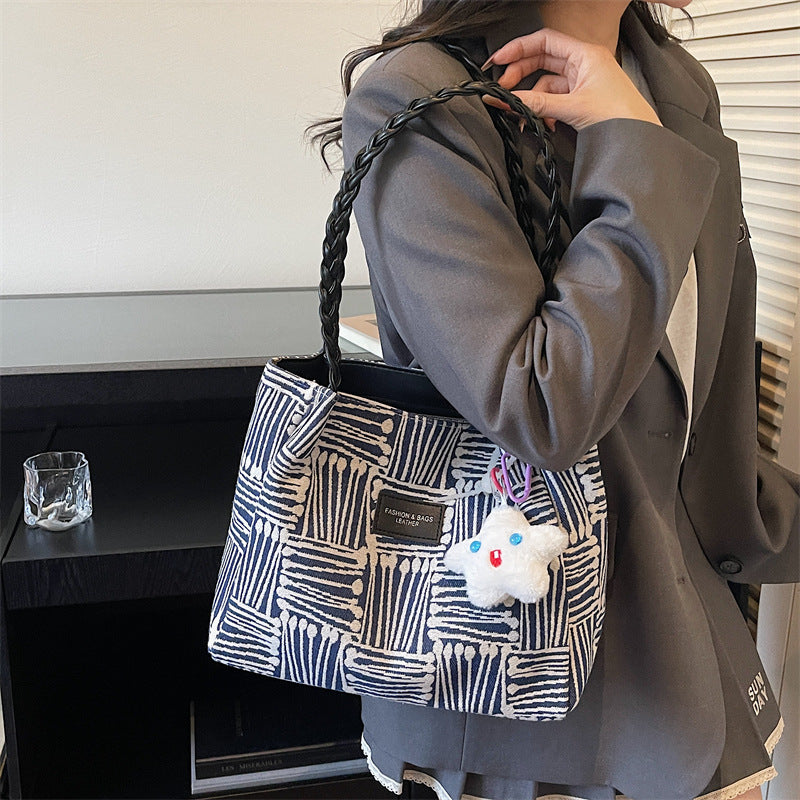 Trendy & unique designer handbag for women - 2026 new collection: large capacity, versatile shoulder bag & tote for work and everyday use