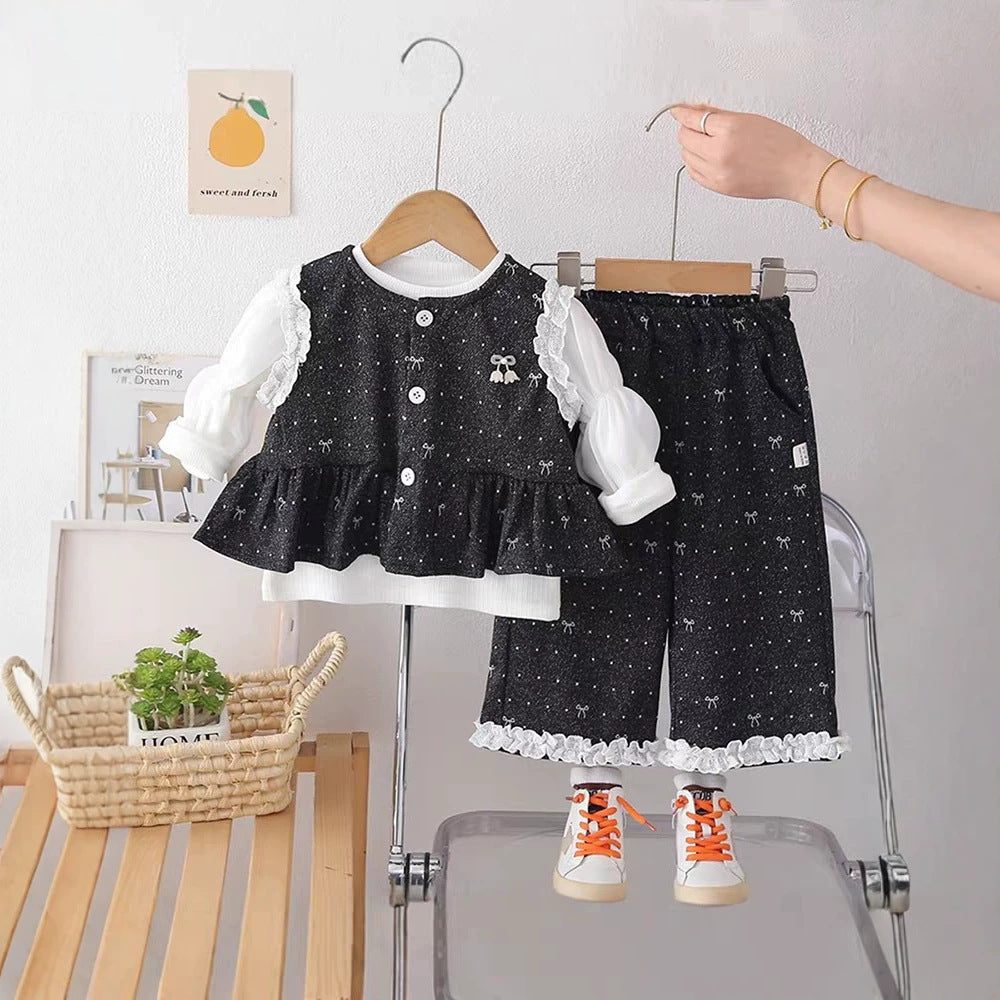 Girls' outfit set  new spring/autumn style - trendy and chic kids' spring collection - baby's little chic vest three-piece set - fashionable