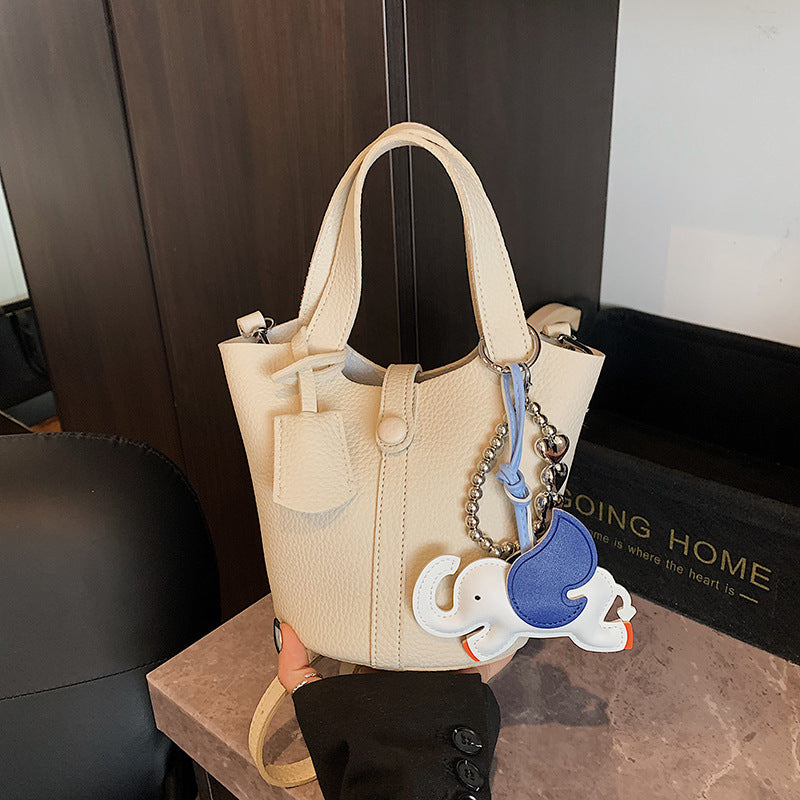 Foreign trade summer popular small bag women 2025 new exquisite versatile messenger bag fashionable super fire portable bucket bag