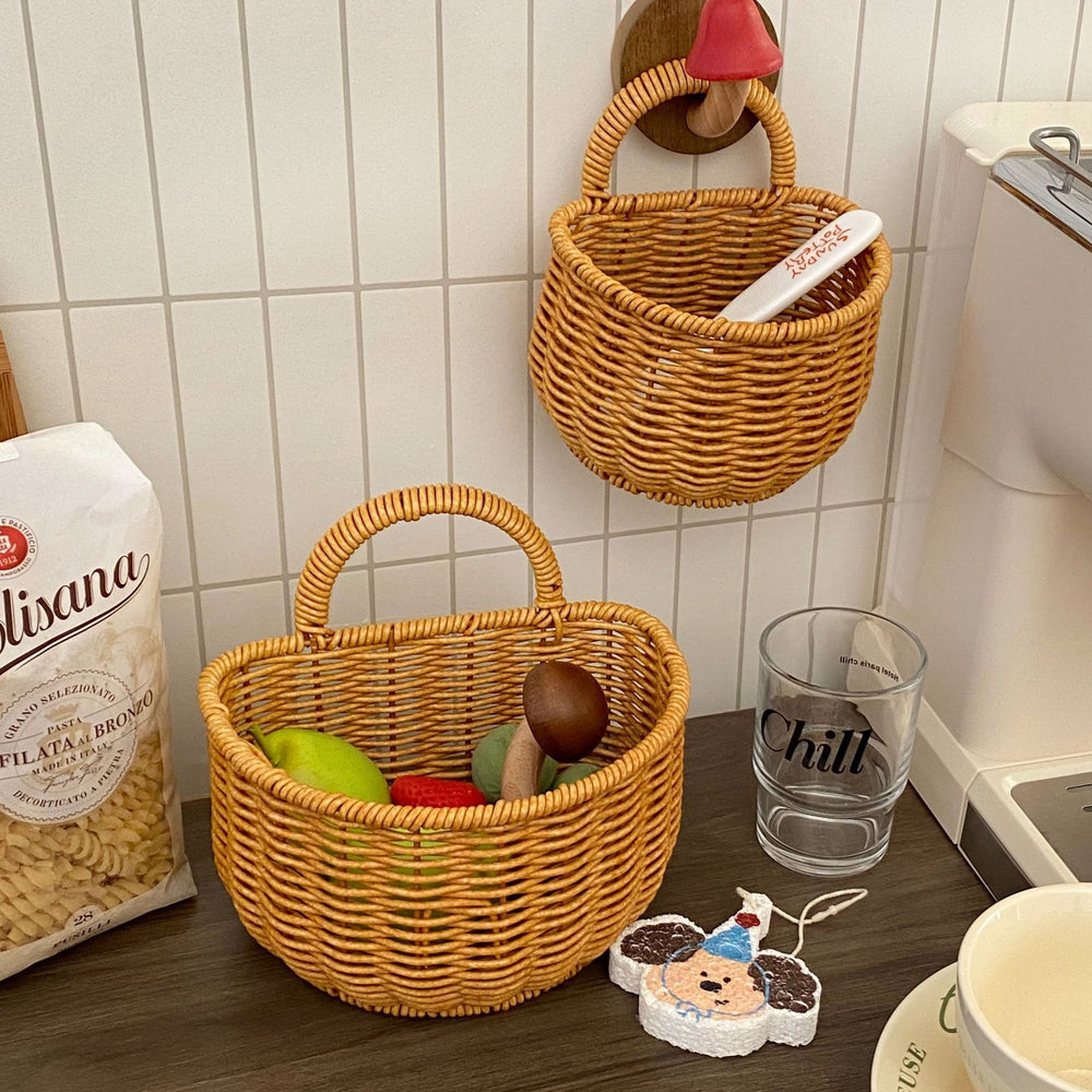 Imitation rattan wall-mounted storage basket retro storage basket satchel small basket fruit basket vegetable basket sundries storage basket