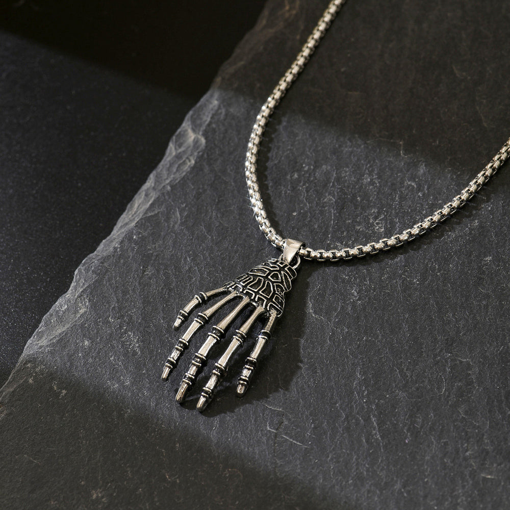Halloween punk necklace wholesale cross-border hip-hop dark style skull palm pendant niche exaggerated spider jewelry