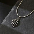 Halloween punk necklace wholesale cross-border hip-hop dark style skull palm pendant niche exaggerated spider jewelry