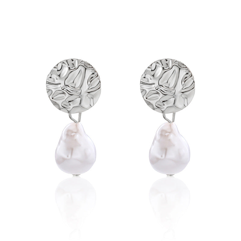 Women's earrings wholesale: european and american cross-border autumn/winter earrings, unique alloy irregular pearl stud earrings