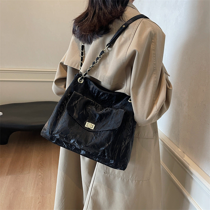 Retro large-capacity bag, new women's bag, popular versatile casual shoulder bag, simple college student tote bag