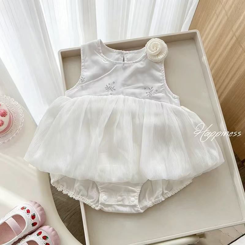 New summer style sleeveless romper dress for baby girls - perfect for 100-day celebrations, birthdays, and special occasions. features a chic mesh overlay for a princess look