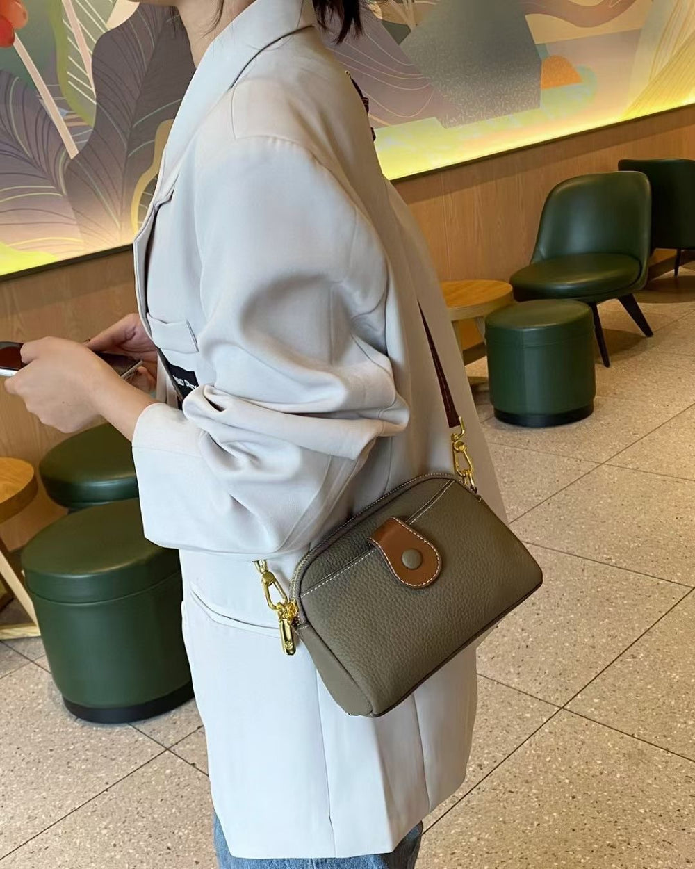 Genuine leather women's crossbody bag, small bag, 2025 new spring casual versatile soft leather phone bag, fashionable shoulder bag