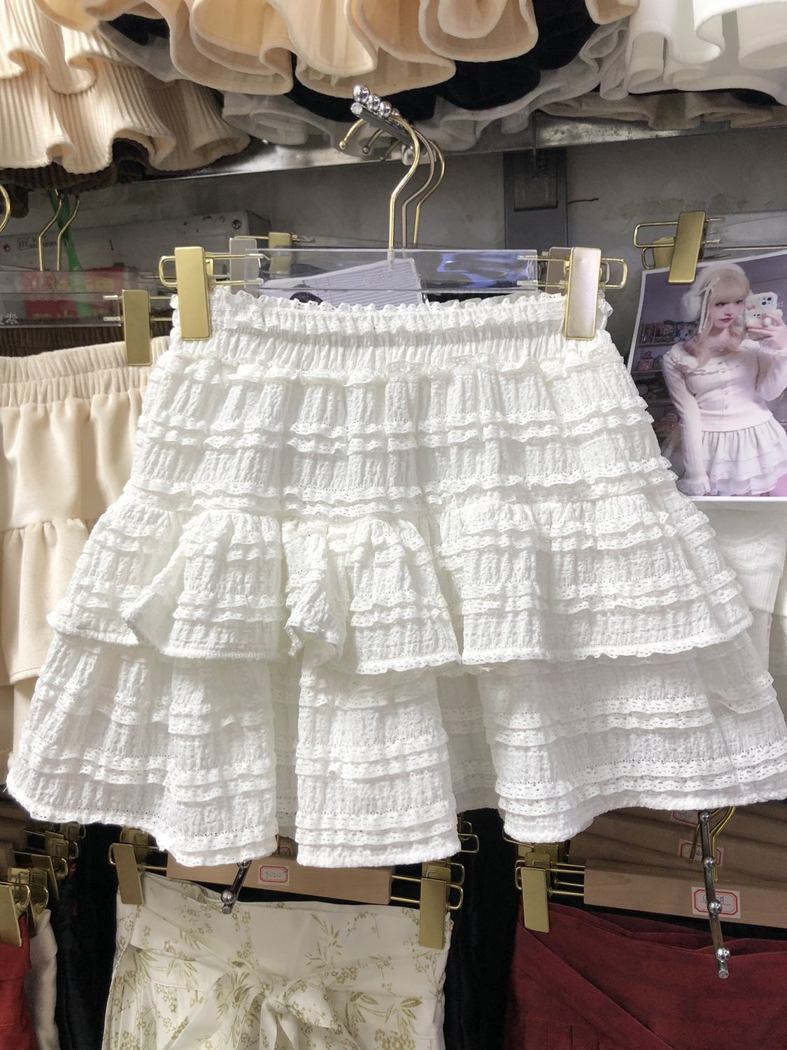 2025 summer large size fat mm ballet fluffy short skirt women's high waist design sense lace lace cake skirt
