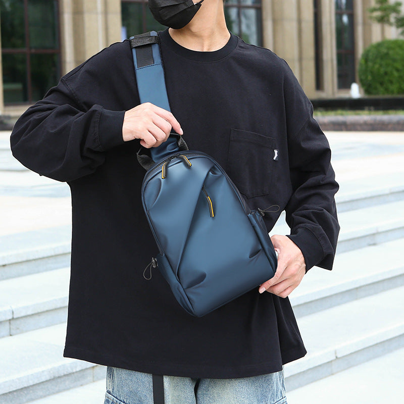 Cross-border new men's breast bag, high-end messenger bag, light and simple riding, chest small backpack, casual shoulder bag.