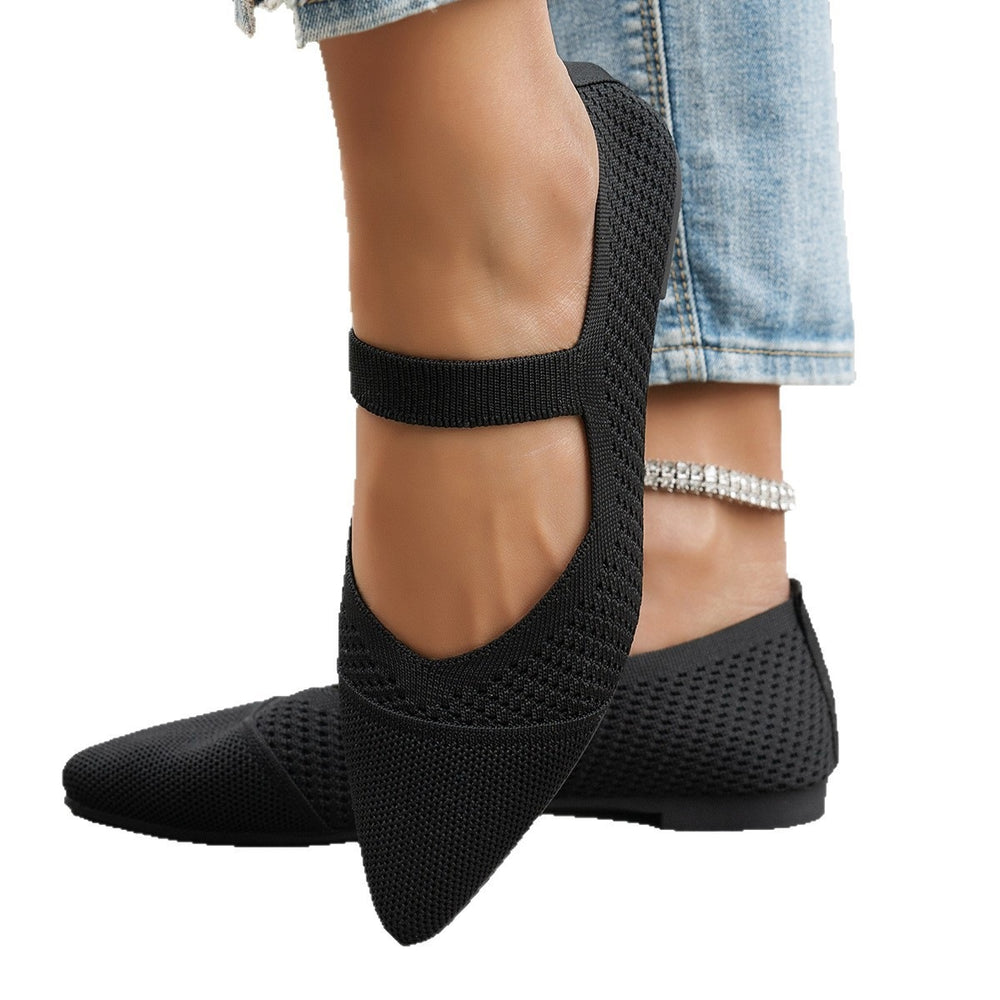 Wholesale women's plus size new hollow-out mesh breathable flat lightweight comfortable slip-on casual fashion flats for export