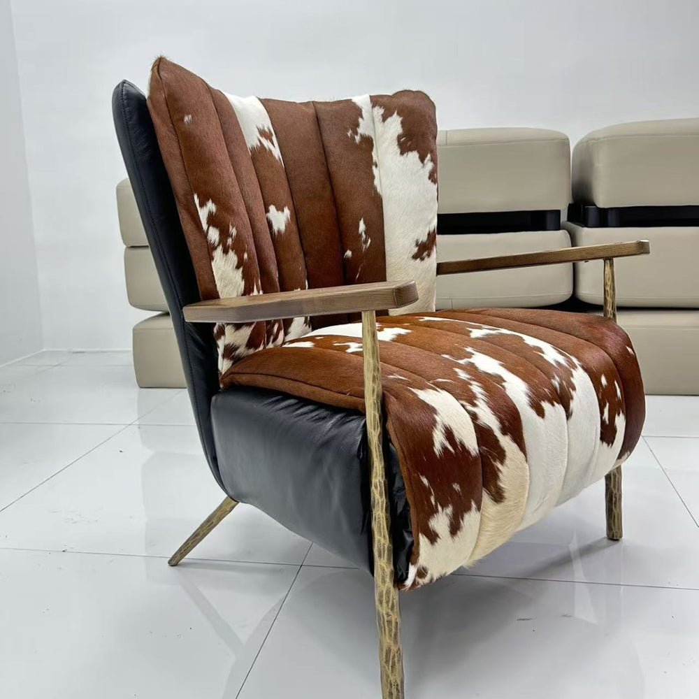 Vintage-style hand-forged solid wood armrest cigar chair, retro distressed leather single leisure chair, home design