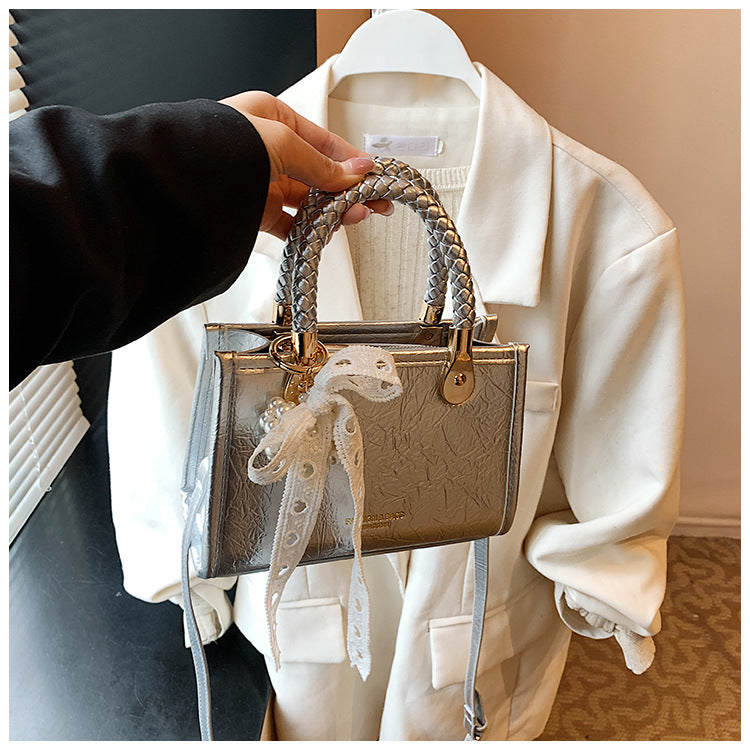 Cross-border super fire small bag women's summer versatile 2025 new fashion simple messenger bag popular portable small square bag