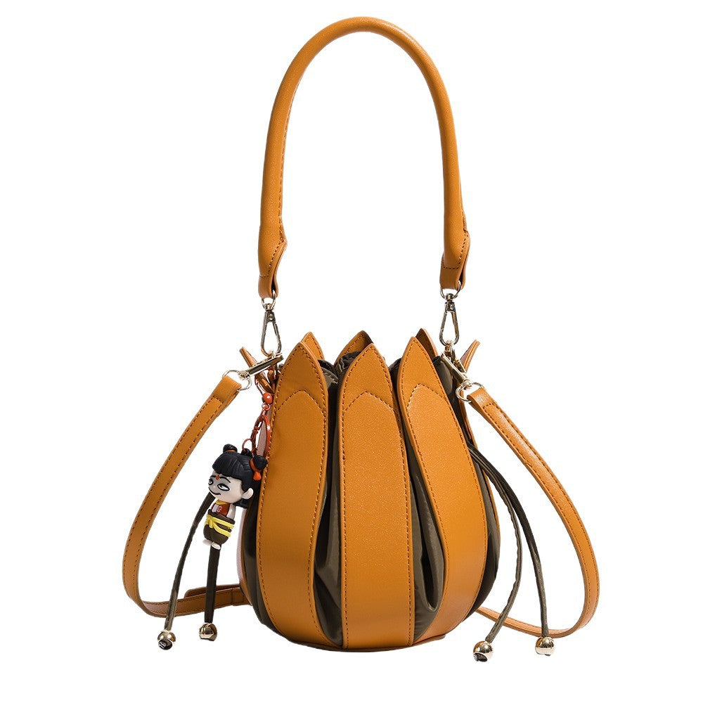 High-end fashion lotus bucket bag 2025 new niche creative shoulder messenger bag foreign fashion popular women's bag