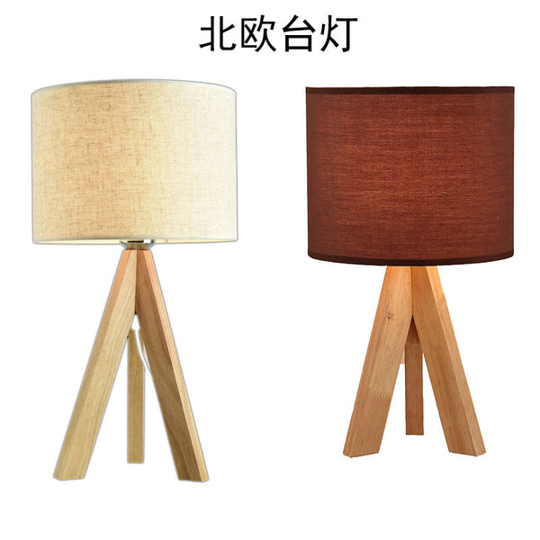 Nordic desk lamp bedroom bedside table lamp led night light Japanese solid wood simple creative modern Internet celebrity feeding lamp