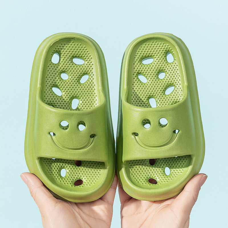 Kids' bath slippers - summer anti-slip hollow-out drainable indoor soft sole slides for boys and girls