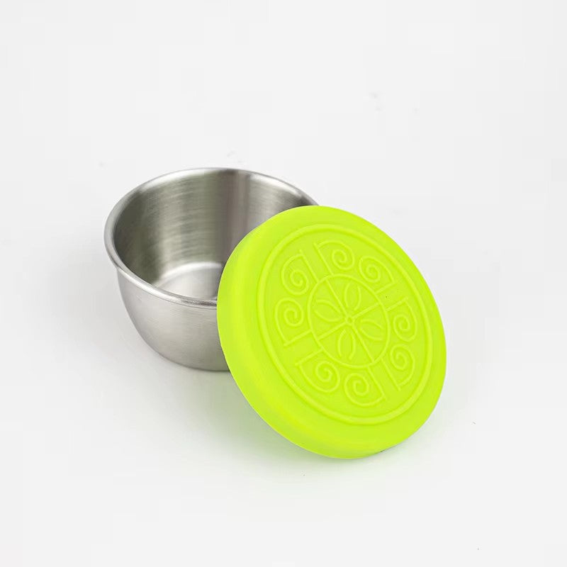 Factory direct supply 304 stainless steel seasoning dish large capacity sauce cup 50ml dipping dish with silicone cover wholesale