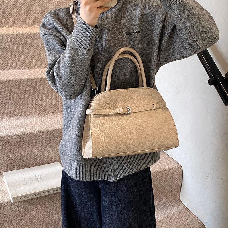 Retro style commuter large-capacity handbag fashionable niche simple solid color Korean version versatile light luxury Korean version messenger bag