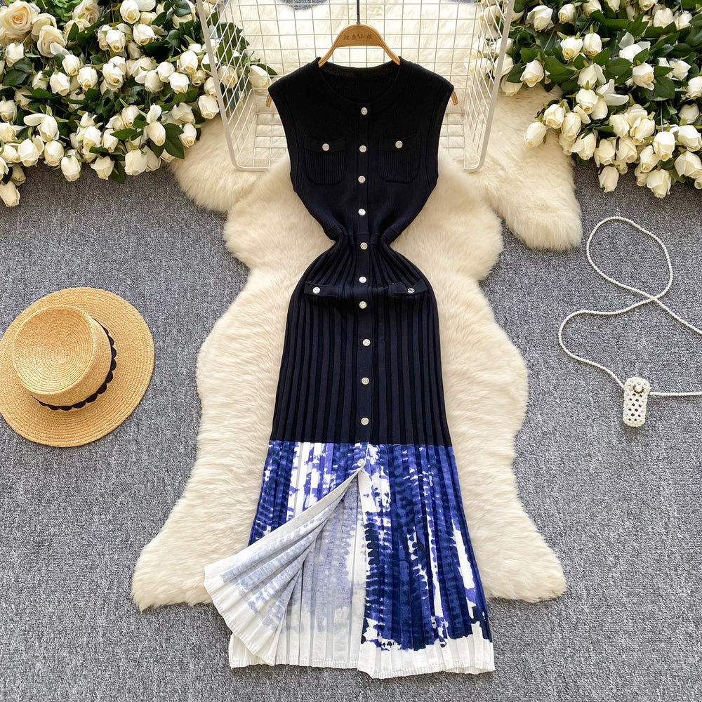 Design gradient tie-dye knit dress -  summer new arrival: elegant and chic single-breasted round neck sleeveless dress