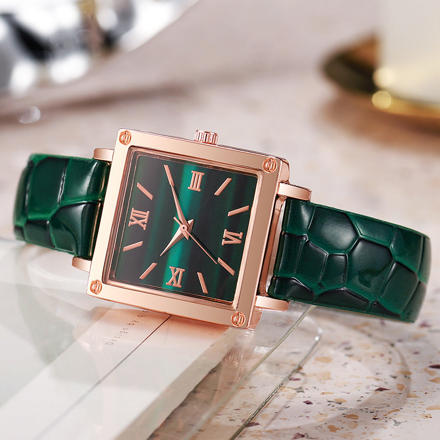 New fashion women's crocodile-embossed leather belt watch - square roman numeral quartz wristwatch for students (export model)