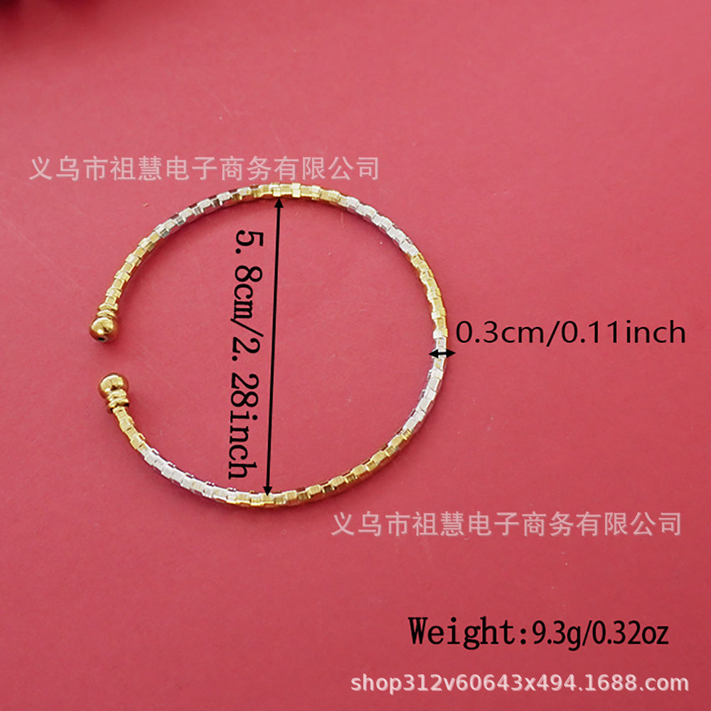 middle eastern two-tone beaded bracelet - elegant and stylish embossed pattern adjustable bangle - fashion accessory