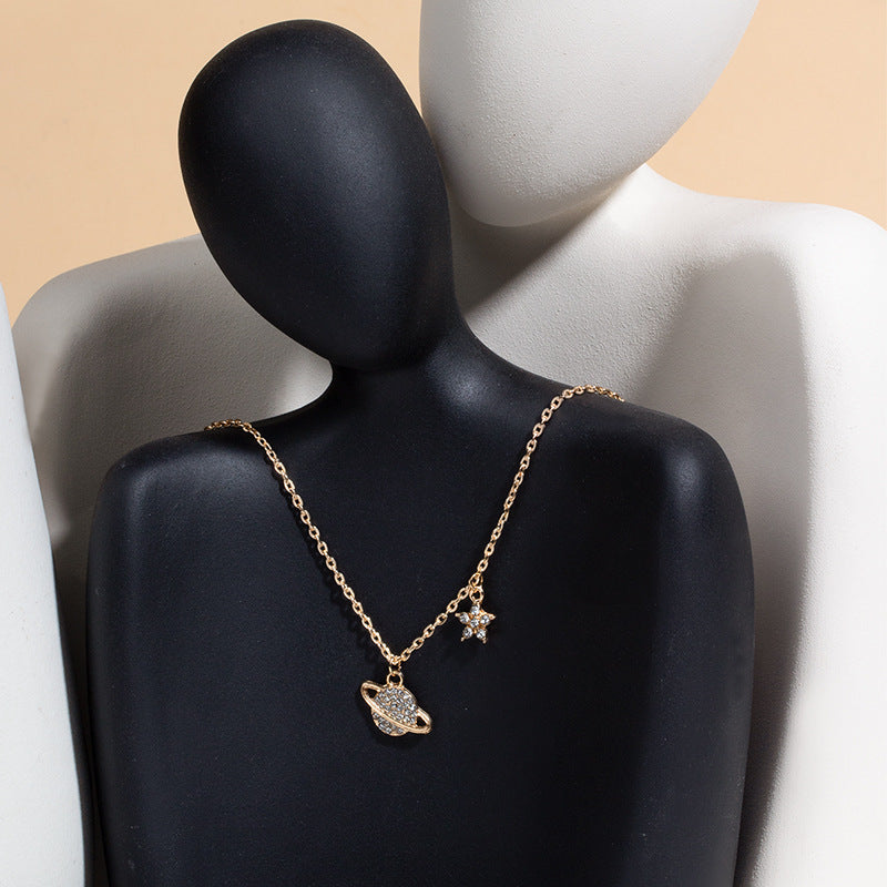 Star and moon necklace wholesale fashion cross-border o-shaped chain jewelry women's ins style niche style design high-end fall and wintersweater chain