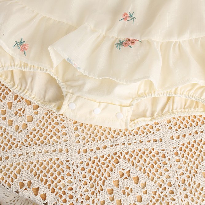 Baby clothes summer thin newborn baby girl bag butt skirt full moon 100 days super cute super cute romper summer