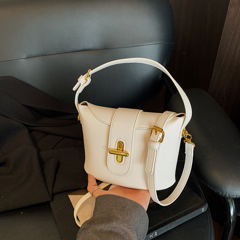 Cross-border high-end niche bag women's summer 2025 new fashion messenger bag Korean version casual portable bucket bag
