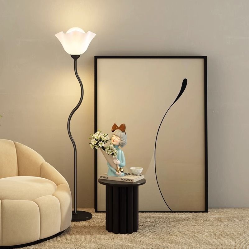Accessible luxury floor lamp living room petals scandinavianins style bedroom bedside study sofa side popular decoration atmosphere lamp