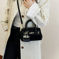 High-end women's bag, 2025 new arrival, vintage-inspired, niche design, lock closure bag, trendy and versatile for autumn, can be used as a shoulder bag, crossbody bag, or handbag