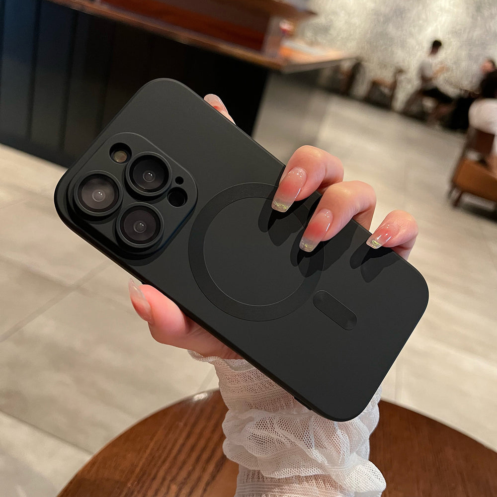 Magsafe magnetic suction suitable for iphone 16 mobile phone case comes with lens film apple 17pro frosted all-inclusive soft case