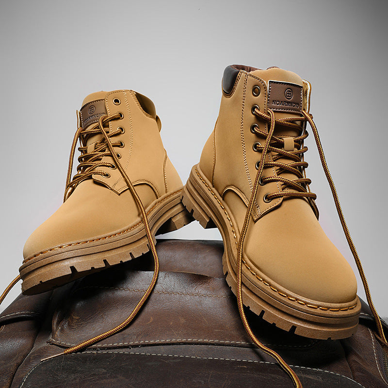 Men's safety boots - spring collection: durable, wear-resistant construction boots for work sites, waterproof, slip-resistant, hiking, and outdoor activities