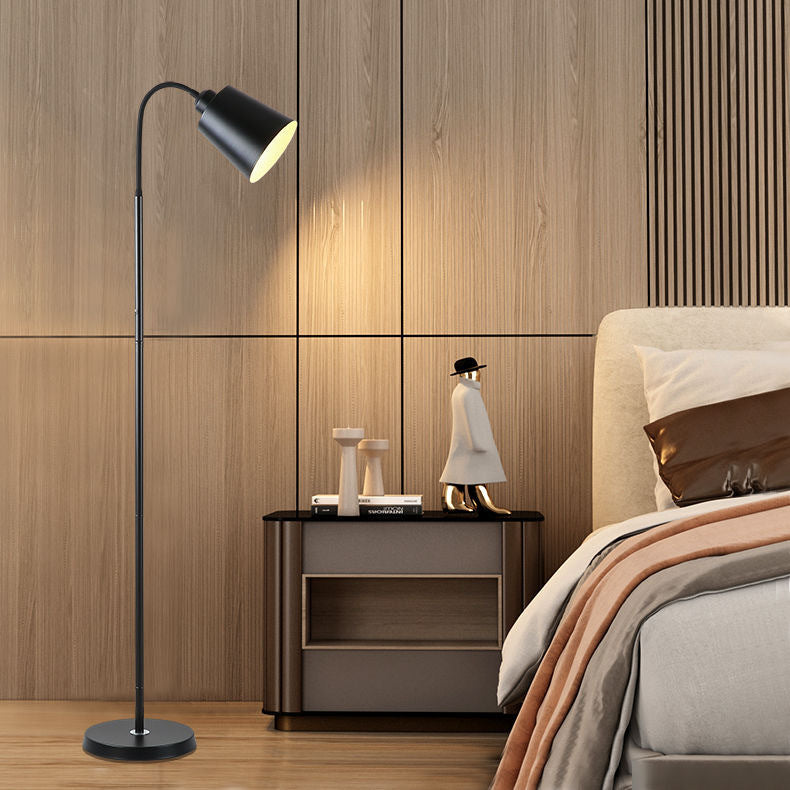 Cream style floor lamp casual modern creative flower living room bedroom bedside lamp scandinavianpopular vertical table lamp