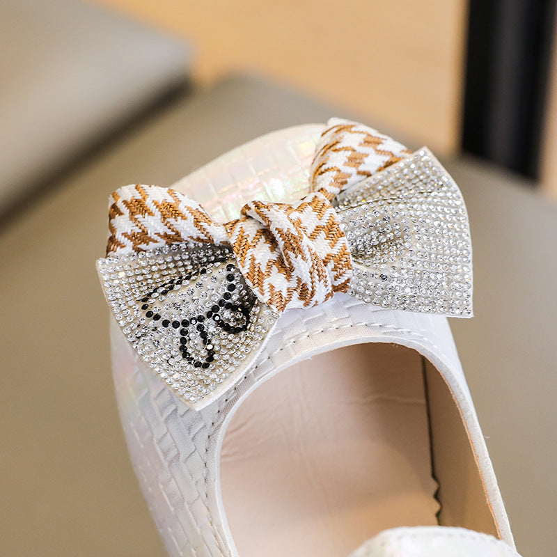 Girls' princess shoes: new autumn  collection - soft leather ballet flats with bow detail, stylish moccasins for toddlers and big kids