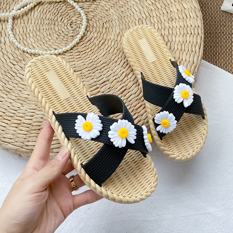 Daisy soft sole slippers women's summer outdoor wear 2024 new anti-slip bath versatile casual beach sandals