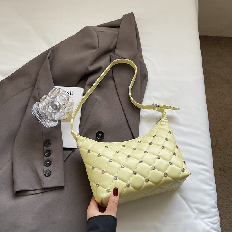 Retro diamond small fragrant chain shoulder messenger bag bags with diamonds, high-grade texture fashionable foreign commuter women's bags