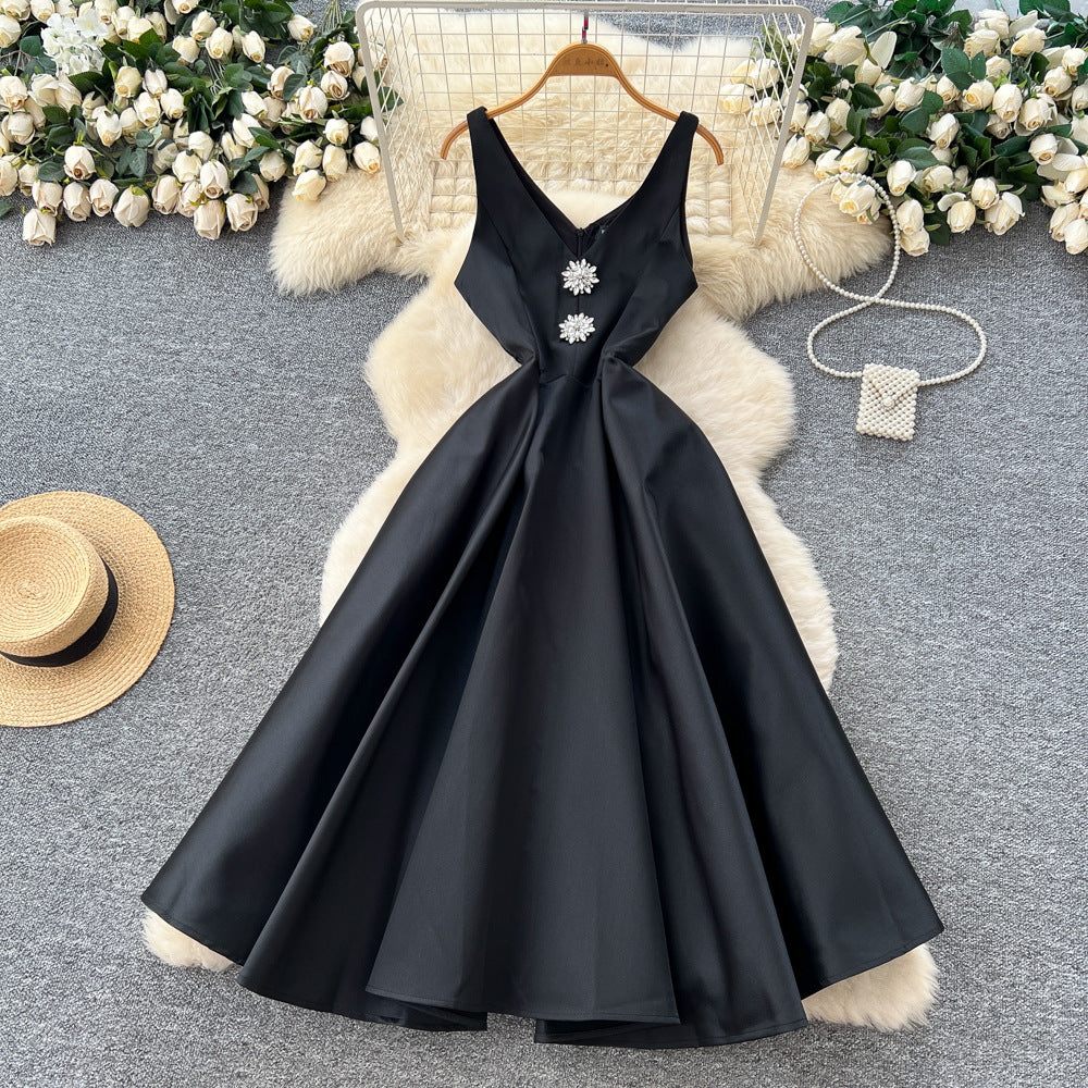 Accessible luxury socialiteclassy sense of heavy industry diamond-encrusted v neck suspender waist dress female french large swing fluffy dress