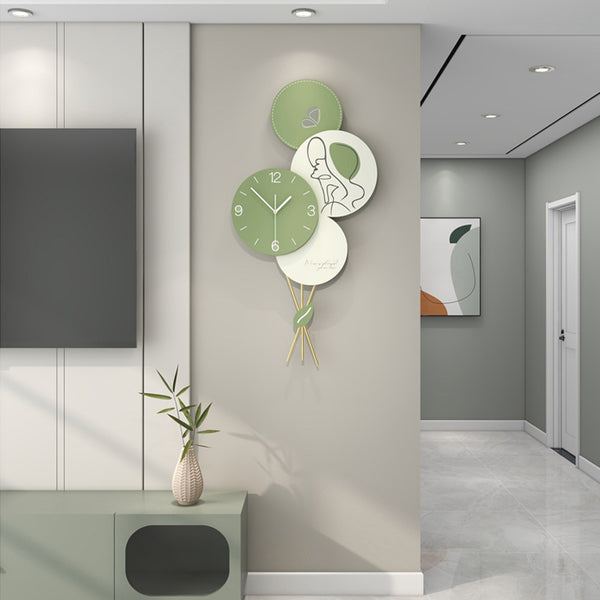 Living Room Clock Wall Clock Fashion Balloon Decoration Modern Light Luxury Cream Wind Silent Wall Hanging Restaurant Clock Premium Sense