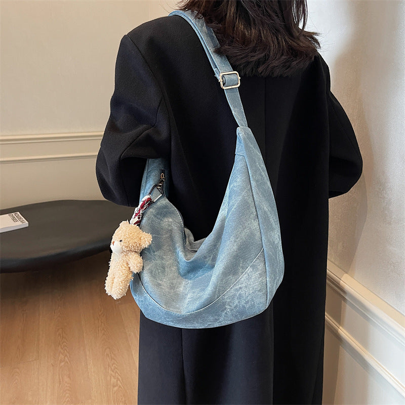 Autumn new large-capacity lazy wind commuter bag casual shoulder bag high texture pendant messenger bag tote bag