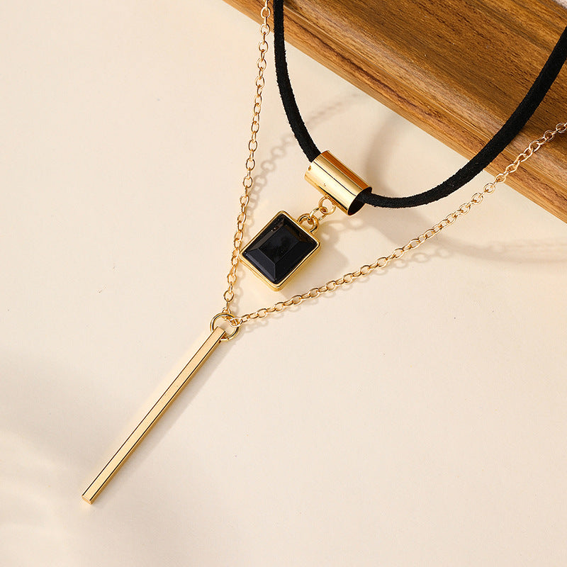 Sugar cube diamond clavicle chain wholesale fashion cross-border jewelry exaggerated alloy necklace women's asymmetrical sweater chain accessories