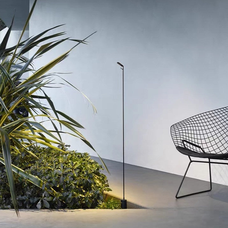Outdoor waterproof floor lamp - ideal for villas, lawns, courtyards, gardens, landscapes, parks, and pathways