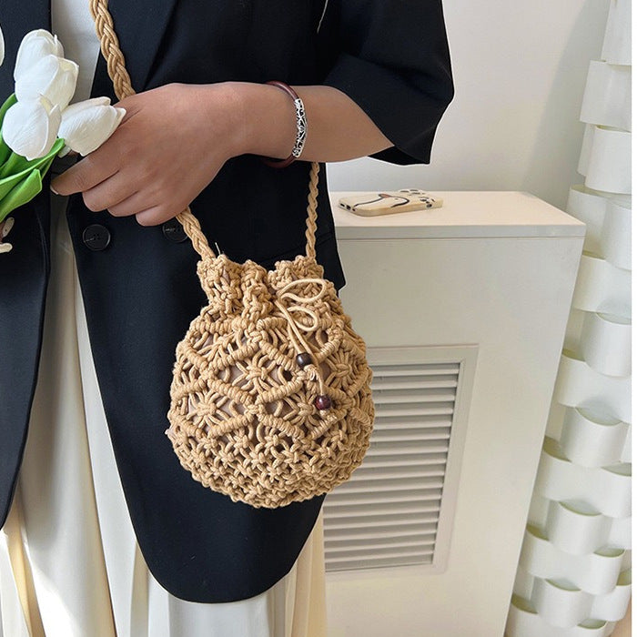 Small lucky bag woven messenger bag fashionable versatile small bag shoulder woven bag summer Internet celebrity niche woven shoulder bag