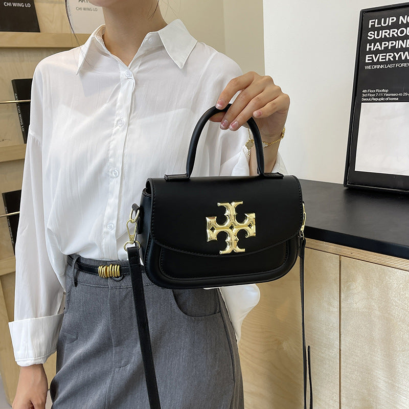 2025 new small square bag tofu bag metal chain pu fashion trendy design versatile crossbody bag dropshipping available