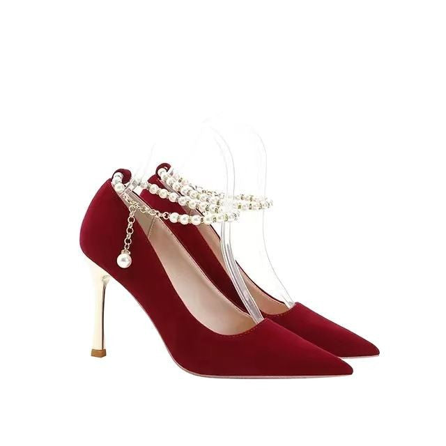 Red wedding shoes for women, new spring 2025 collection, pearl chain bridal shoes, xiuhe dress style, chinese high heels