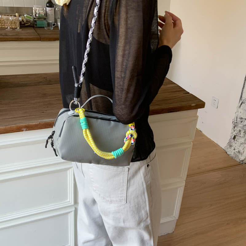 Cross-border niche design dopamine contrasting color portable small square bag women's 2025 new lightweight casual shoulder messenger bag