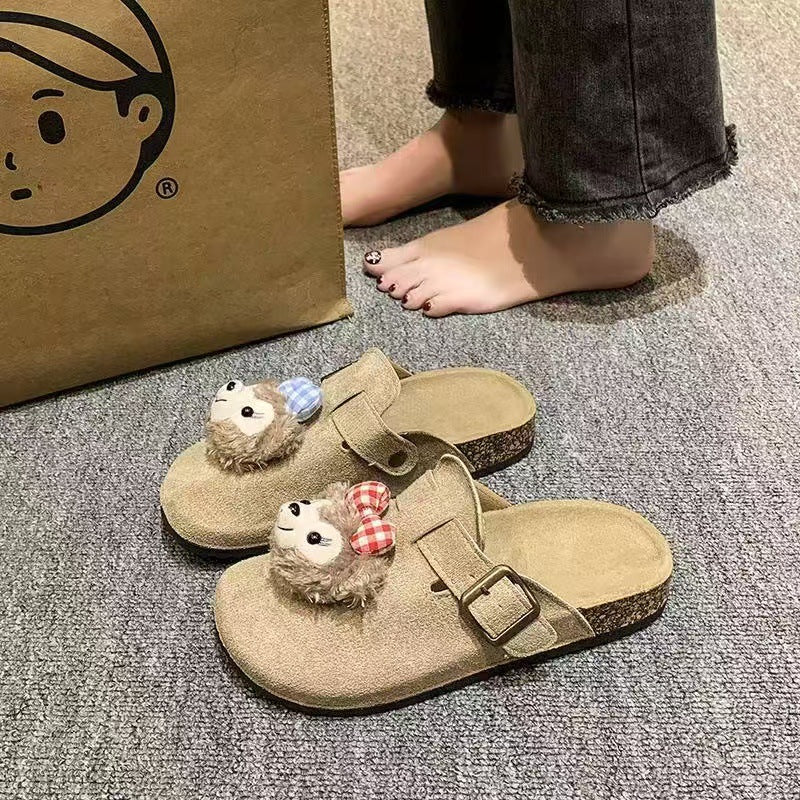2025 new cute cartoon soft sole versatile closed-toe slippers women's fairy style outdoor wear cloud-like comfort sandals wholesale