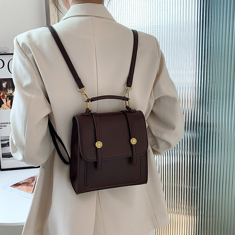 Direct approval of  new women's bags, fashionable and casual shoulder messenger bags, simple portable college style large-capacity backpacks