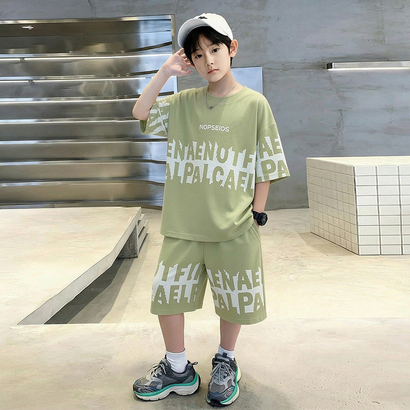 Boys' short-sleeve t-shirt and shorts summer sports set - loose-fit, breathable, casual two-piece outfit for mid-to-large children