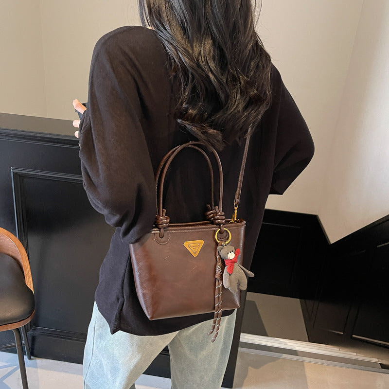 Foreign order high-end sense retro Maillard small bag women's 2025 new autumn and winter versatile messenger bag portable bucket bag