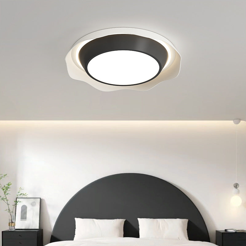 Italian minimalist master bedroom ceiling light 2025 new simple modern light luxury eye protection room restaurant study lighting