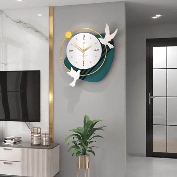 Wall clock, living room clock, high-end sense of modern light luxury home decoration, wall-mounted silent, no punching,   clock